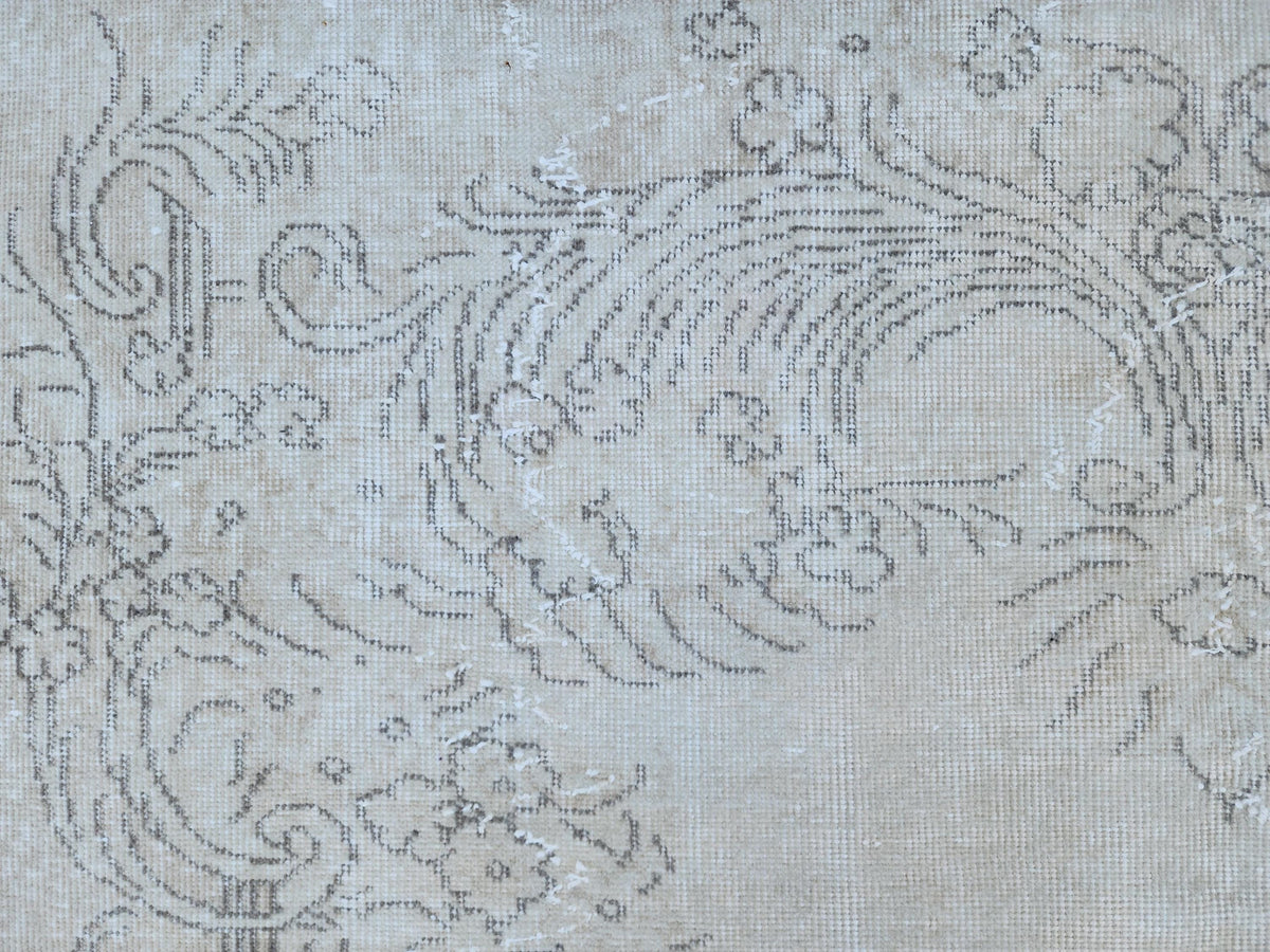 Handwoven Turkish Oushak Rug 6x8: Wool & Cotton Blend