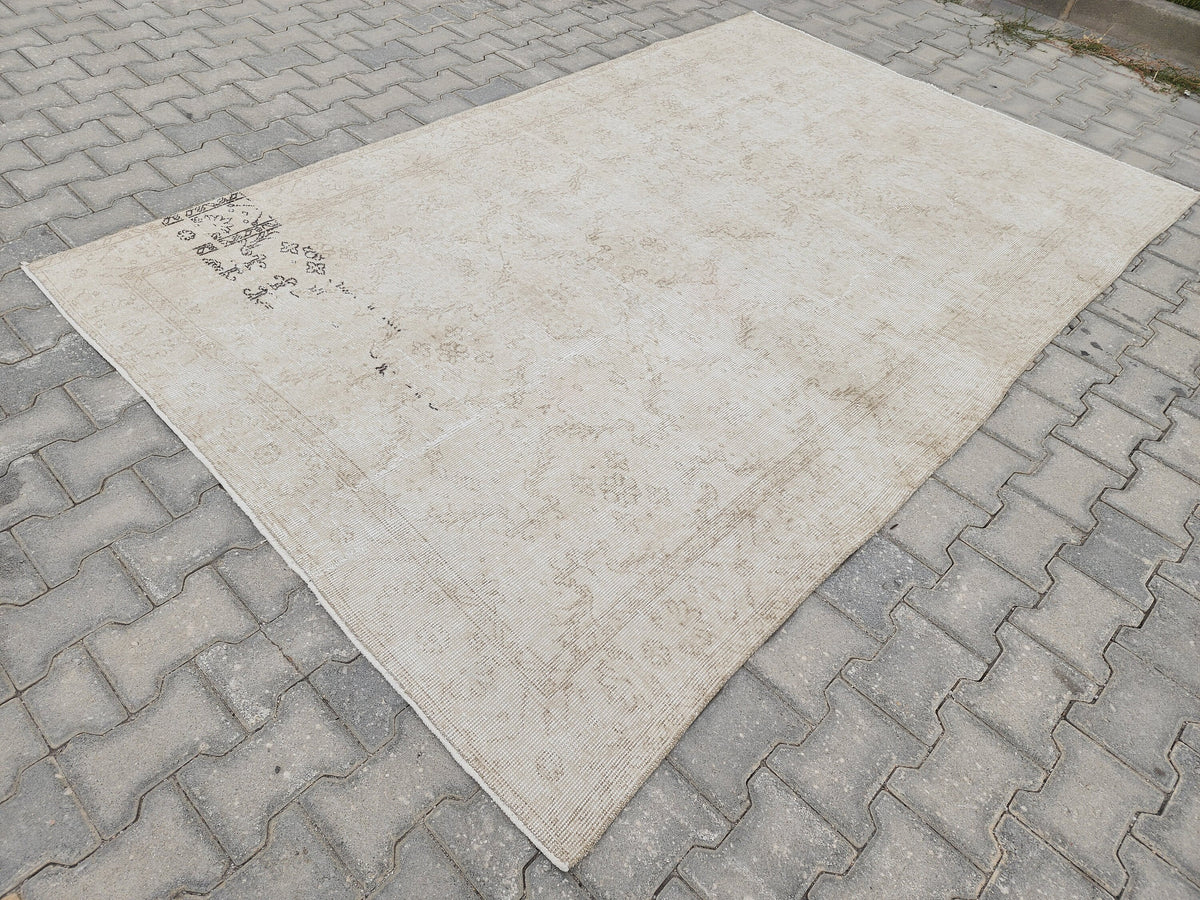Handwoven Turkish Oushak Rug 5x8: Beige Wool, Rustic Home Decor