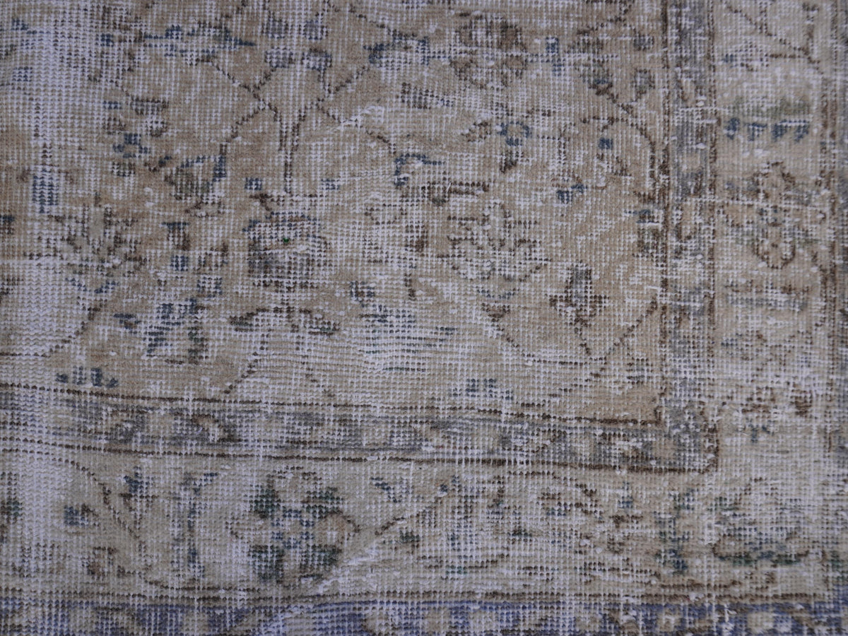 Handwoven Beige Oushak Wool Rug: 5x8 Turkish Boho Area Rug