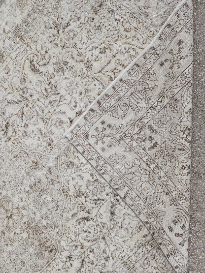 Hand Knotted Wool Oushak Rug 6x10: Ivory Beige Turkish Area Rug