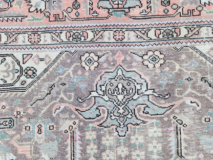 Vintage Neutral Rug: Hand Knotted, Natural Persian Design 8x11