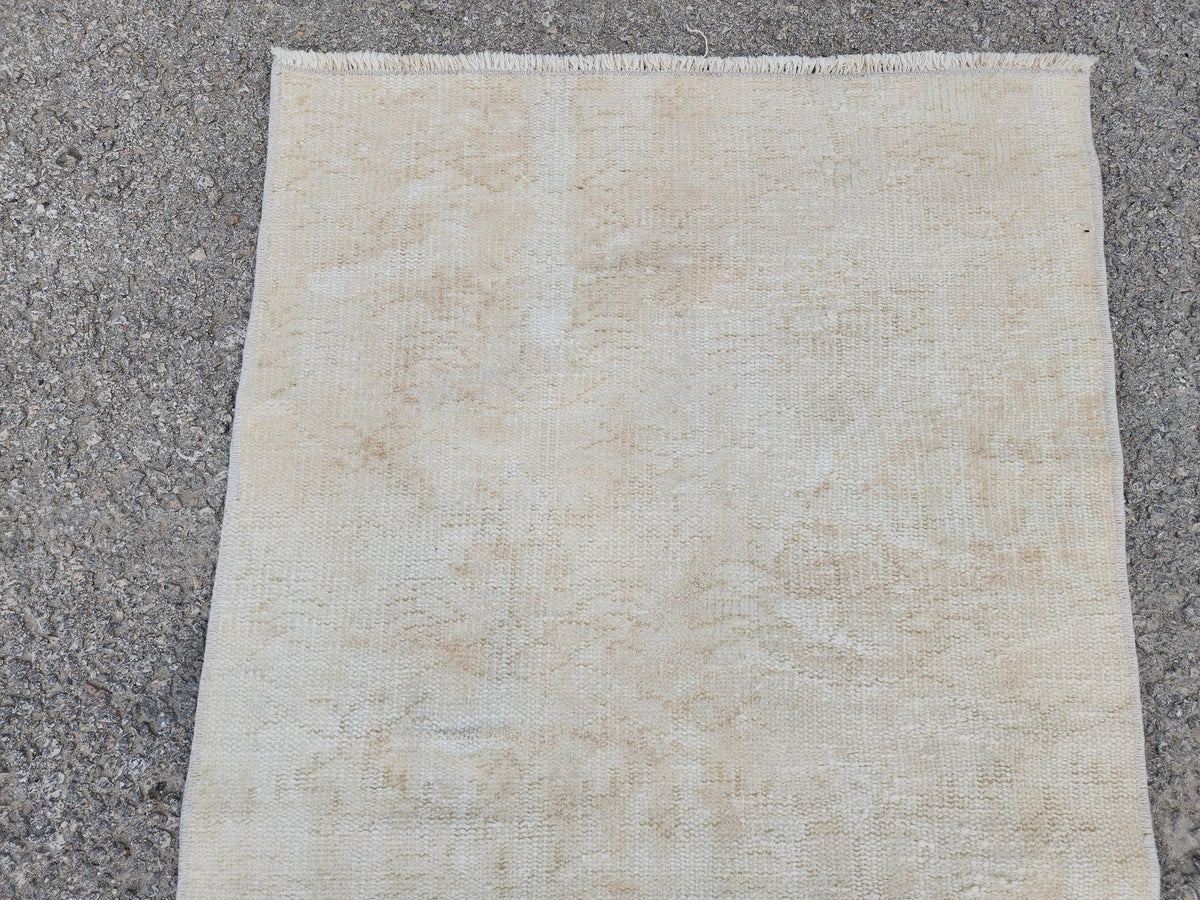 2x9 Neutral Wool Runner Rug, Handcrafted Hallway & Entryway Accent