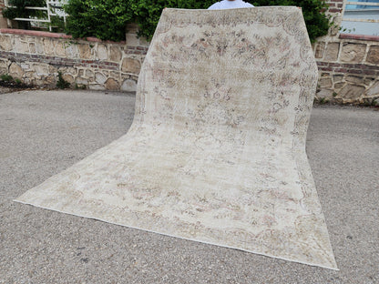 Hand Knotted Wool Oushak Rug 7x10: Beige Rustic Farmhouse Style