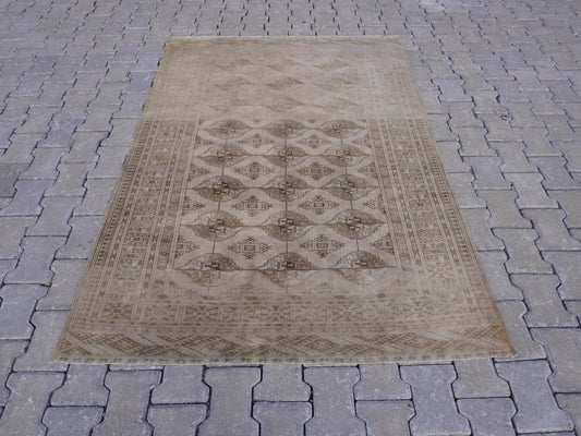 4x6 Vintage Hand-Knotted Wool Rug, Neutral Accent Area Rug, Boho Home Decor