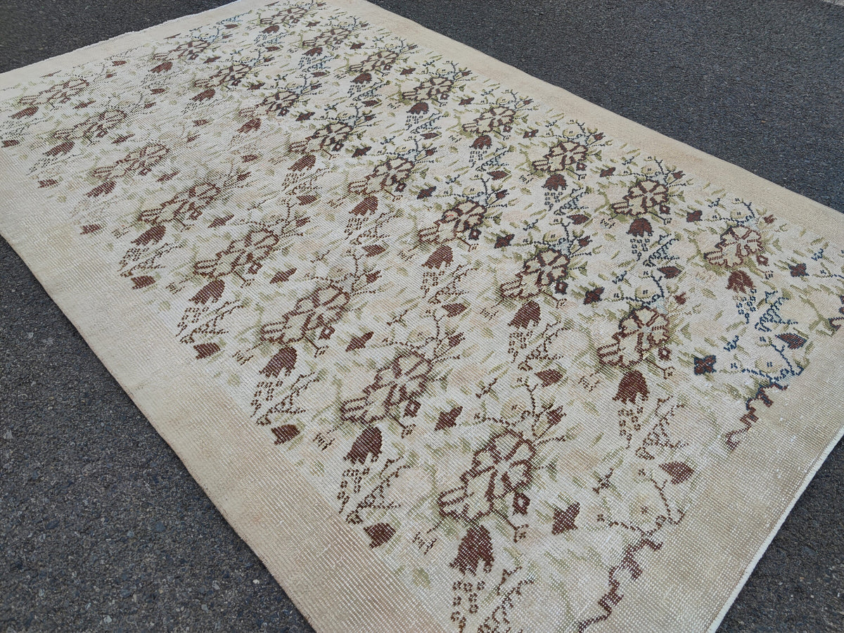 6x9 Handwoven Oushak Rug: Neutral Turkish Wool & Cotton