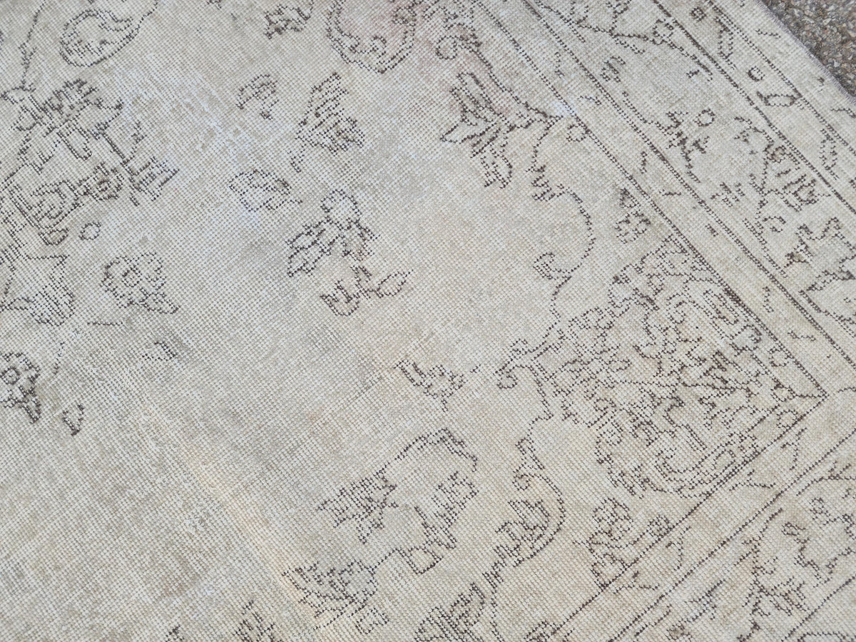 Oushak Rug 5x9: Turkish Wool Bohemian Design, Rustic Farmhouse Decor