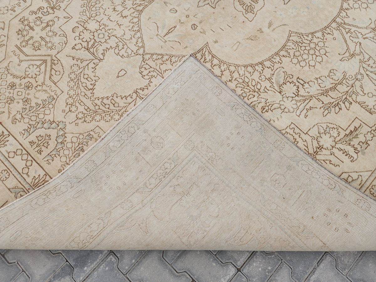 9x12 Vintage Turkish Wool Rug: Handmade Grey Cream Persian Rug