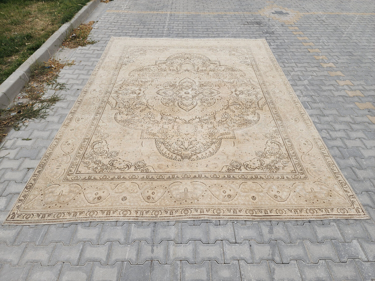 9x12 Vintage Turkish Oushak Rug: Hand Knotted Wool, Gray Cream