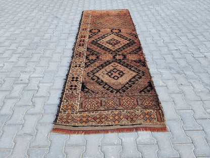 3x9 Vintage Herki Rug: Turkish Runner, Natural Wool Hand Knotted Carpet