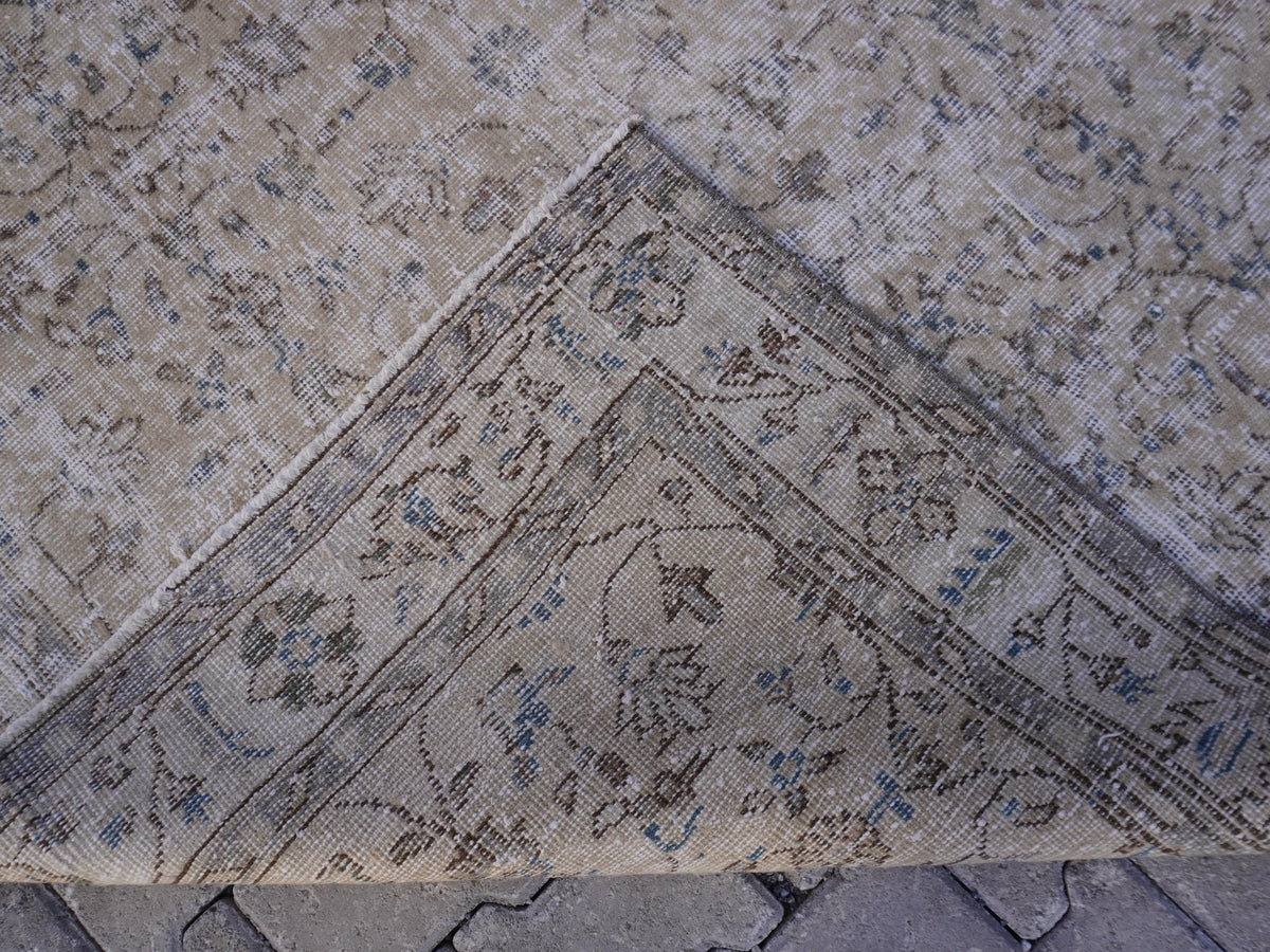 Handwoven Beige Oushak Wool Rug: 5x8 Turkish Boho Area Rug