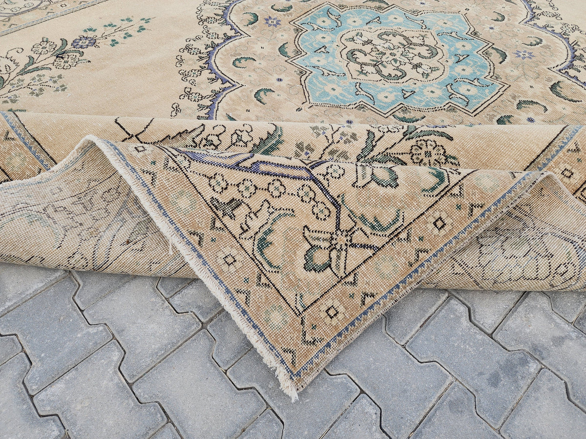 Vintage Oushak Rug 9x12: Hand-Knotted Turkish Wool Area Rug
