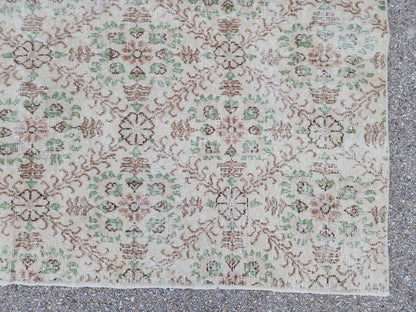 Wool Oushak Rug 6x9: Handwoven Turkish Beige Geometric Rug