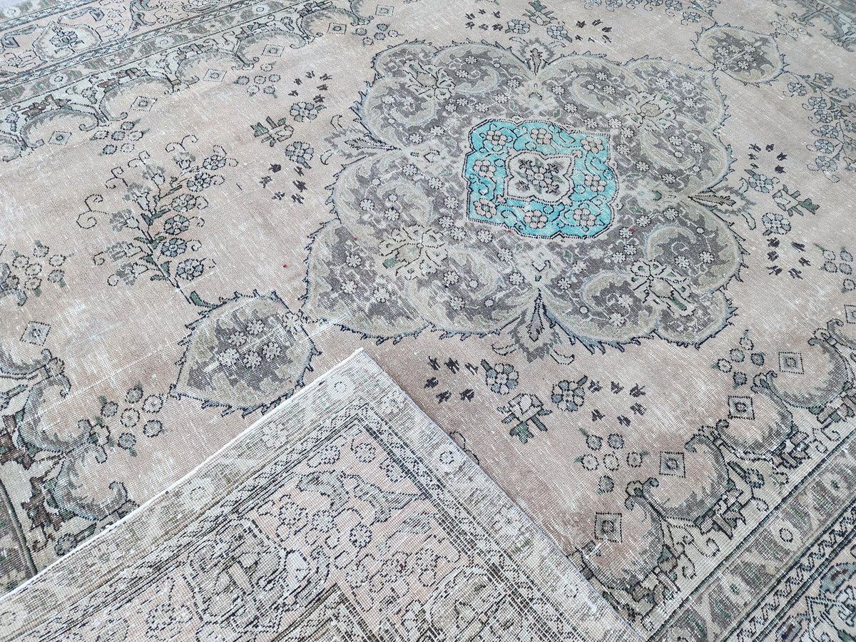 9x12 Vintage Brown Area Rug: Hand Knotted, Persian Medallion Design