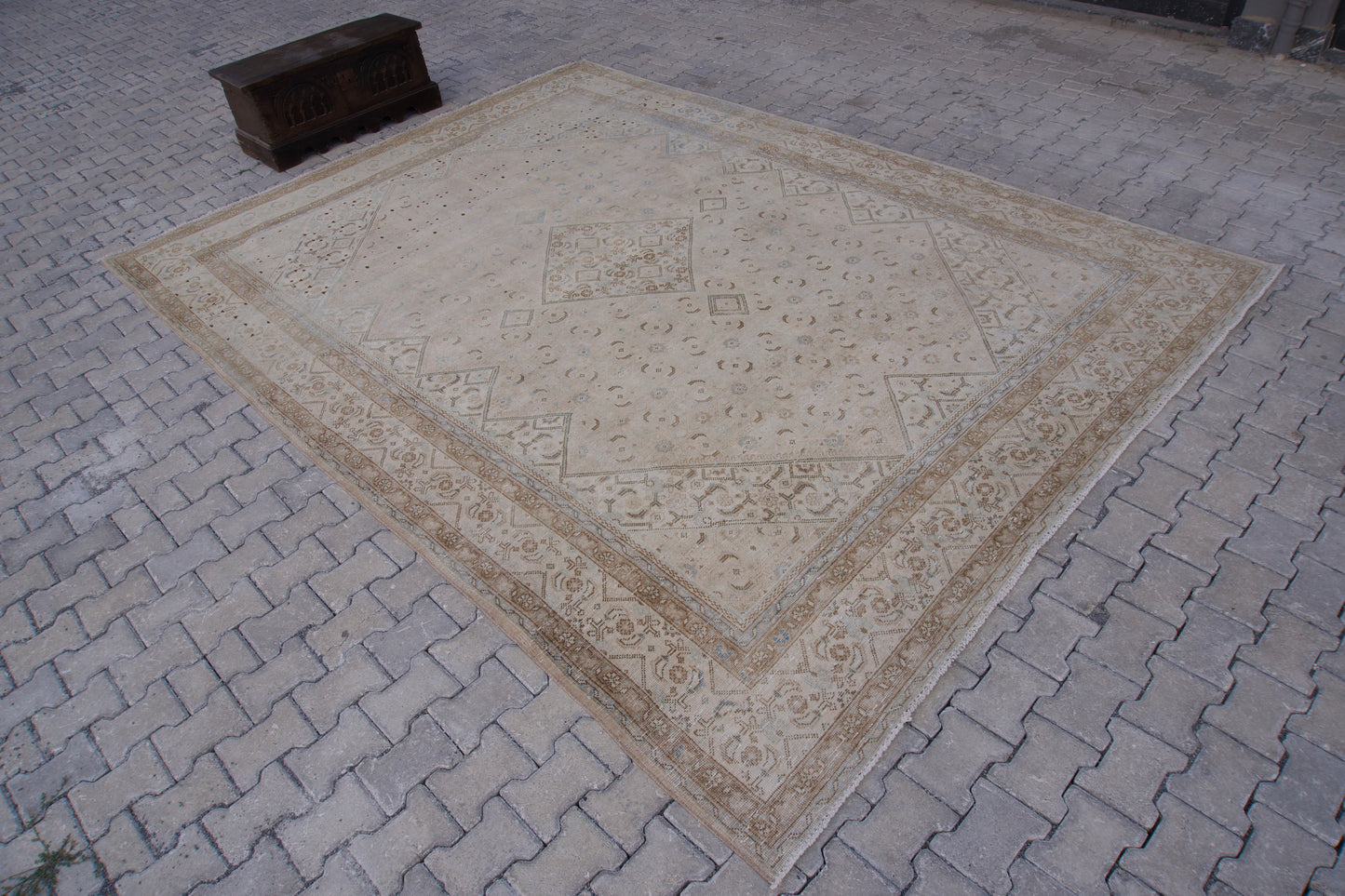 Hand Knotted Large Rug 9x12 ft- sku2010