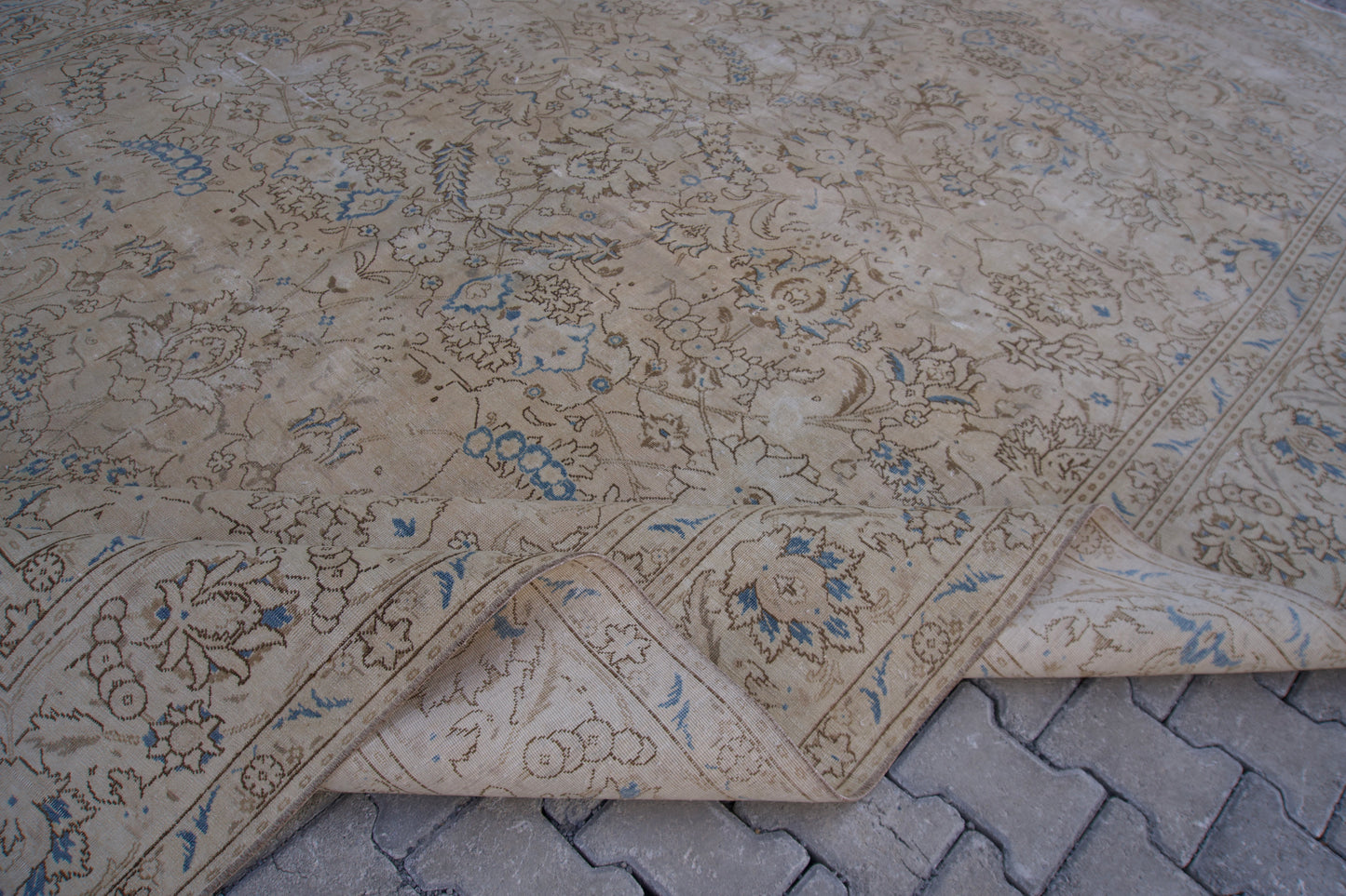 Vintage Oversize Rug 10x15 ft - sku 2042