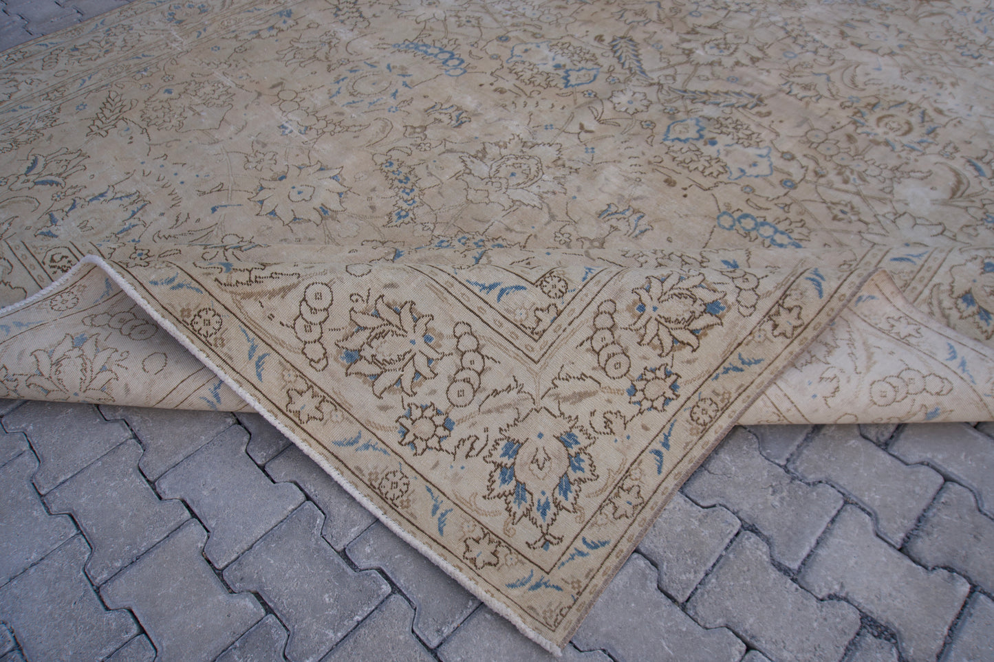 Vintage Oversize Rug 10x15 ft - sku 2042