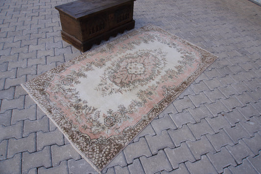 Vintage Small Rug 4x7 ft - sku 896