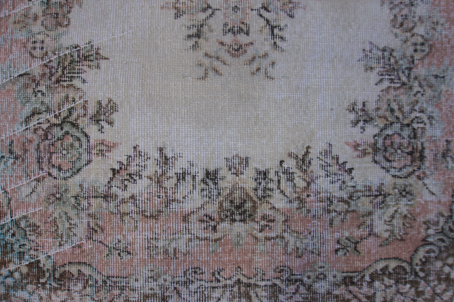 Vintage Small Rug 4x7 ft - sku 896