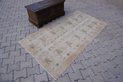 Vintage Neutral Rug 4x7 ft - sku 897