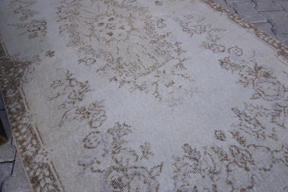 Small Neutral Rug 4x7 ft - sku 997