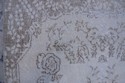 Neutral Small Rug 4x7 ft - sku 1150