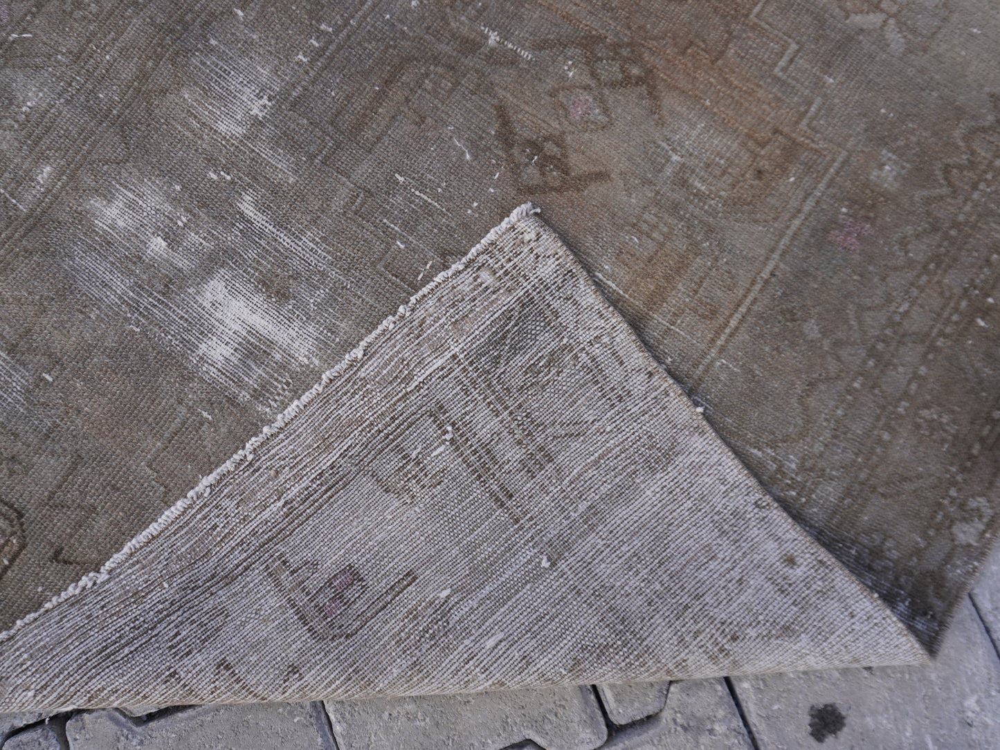 Neutral Gray Runner Rug 3x9 ft - sku1383