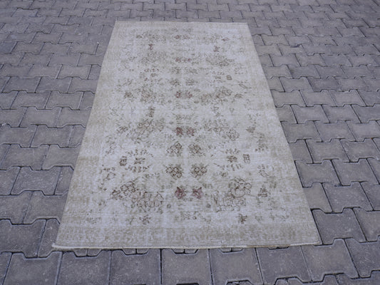 Neutral Small Rug 4x7 ft - sku 989