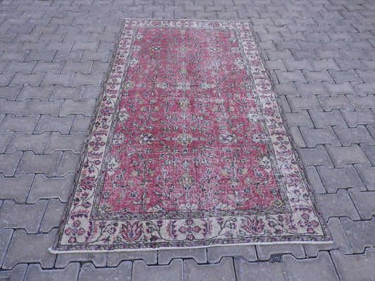 Neutral Small Rug 4x7 ft - sku 988