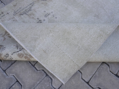 Neutral Small Rug 4x7 ft - sku 1117
