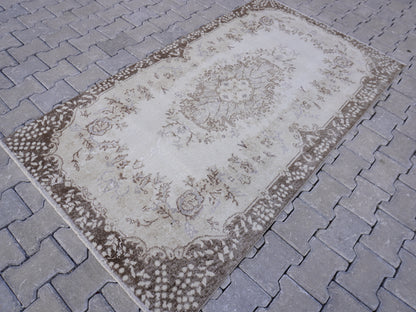 Neutral Small Rug 4x7 ft - sku 1008