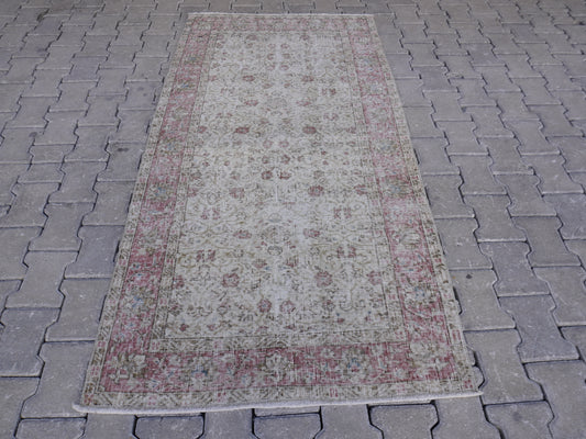 Neutral Small Rug 4x7 ft - sku 1517