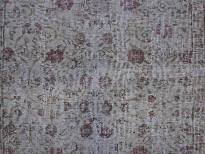 Neutral Small Rug 4x7 ft - sku 1517
