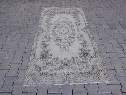 Neutral Small Rug 4x7 ft - sku 1530