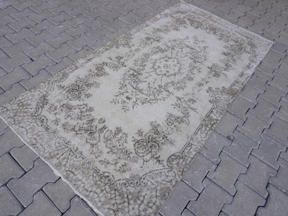 Neutral Small Rug 4x7 ft - sku 1530