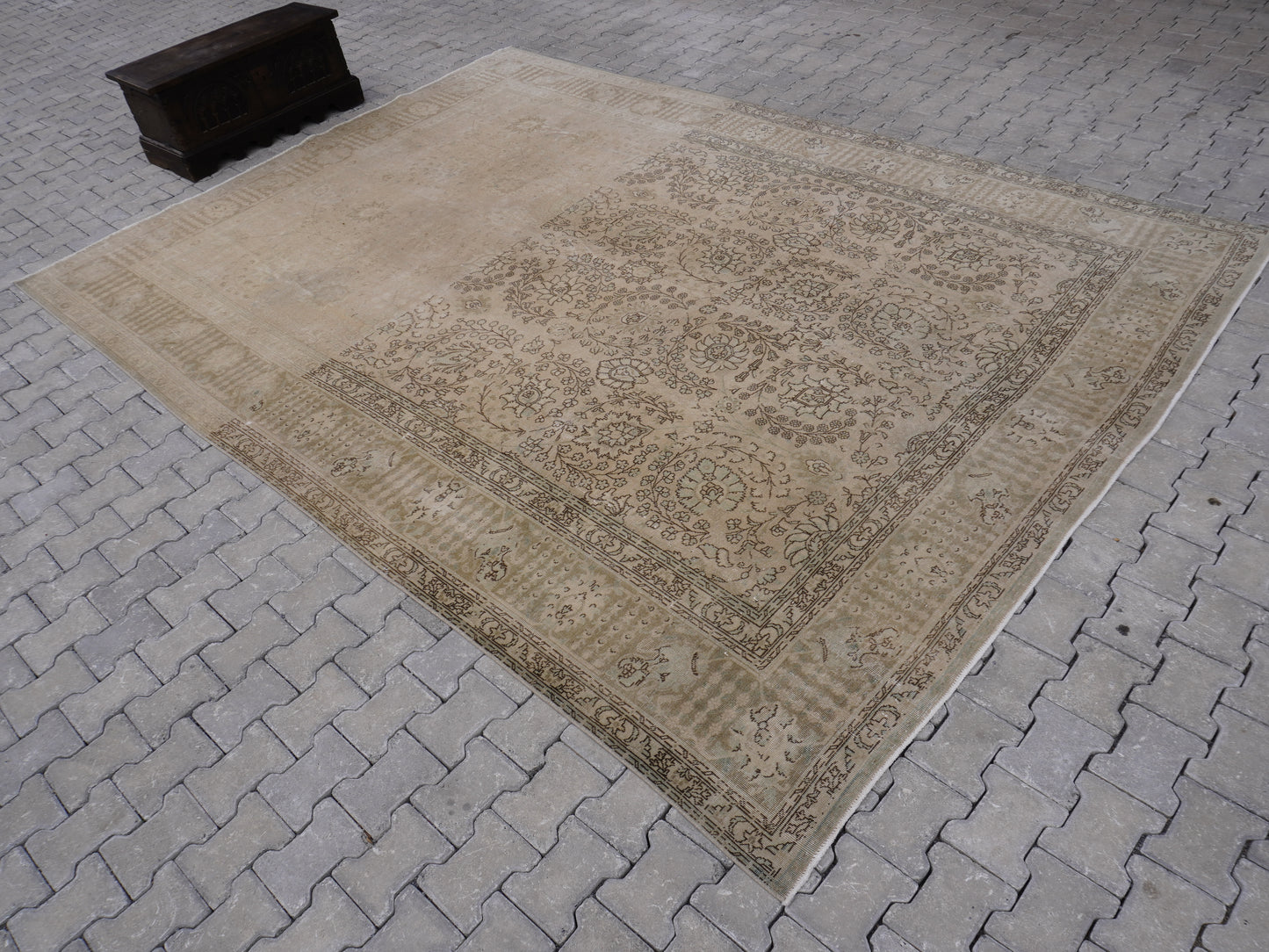 Vintage Rug Large 9x12 ft- sku606