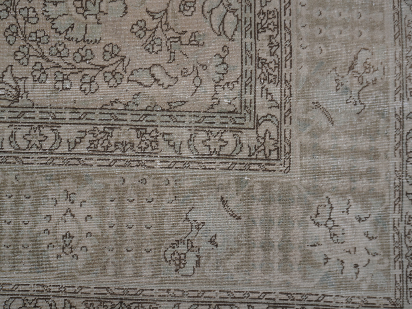 Vintage Rug Large 9x12 ft- sku606