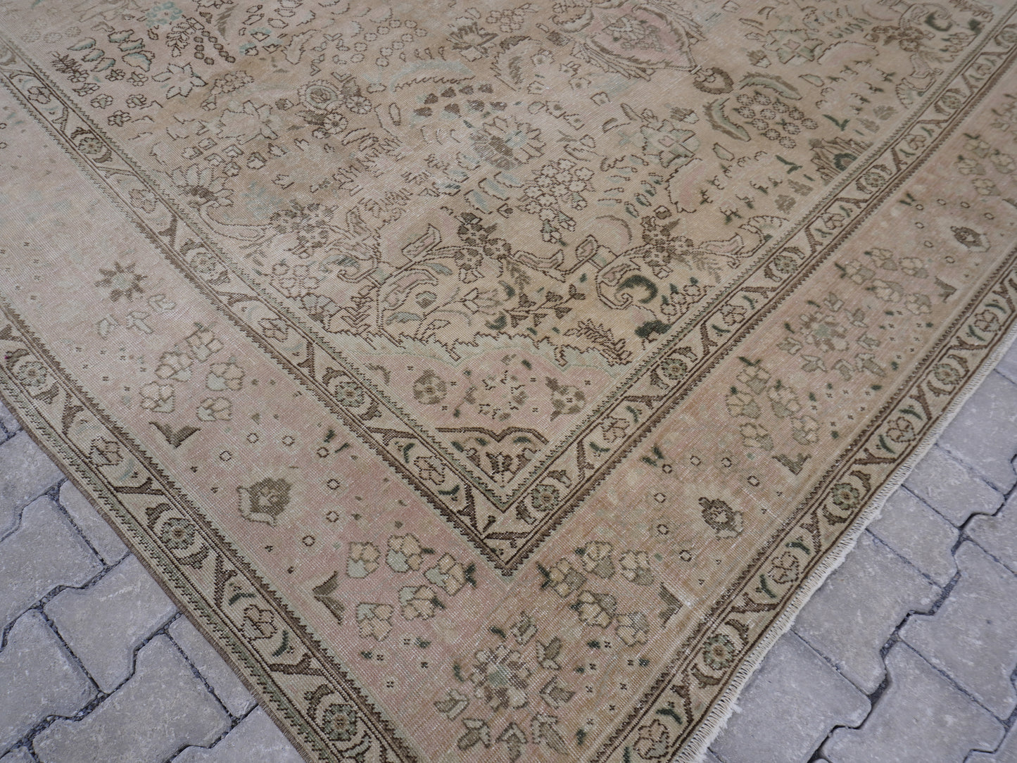 Vintage Wool Rug 10x13 ft- sku563