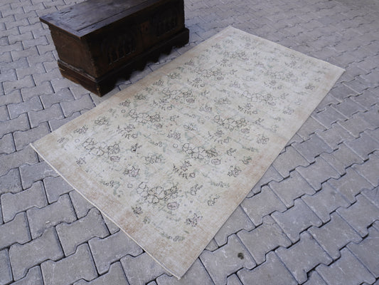 Rustic Neutral Small Rug 4x7 ft - sku 984