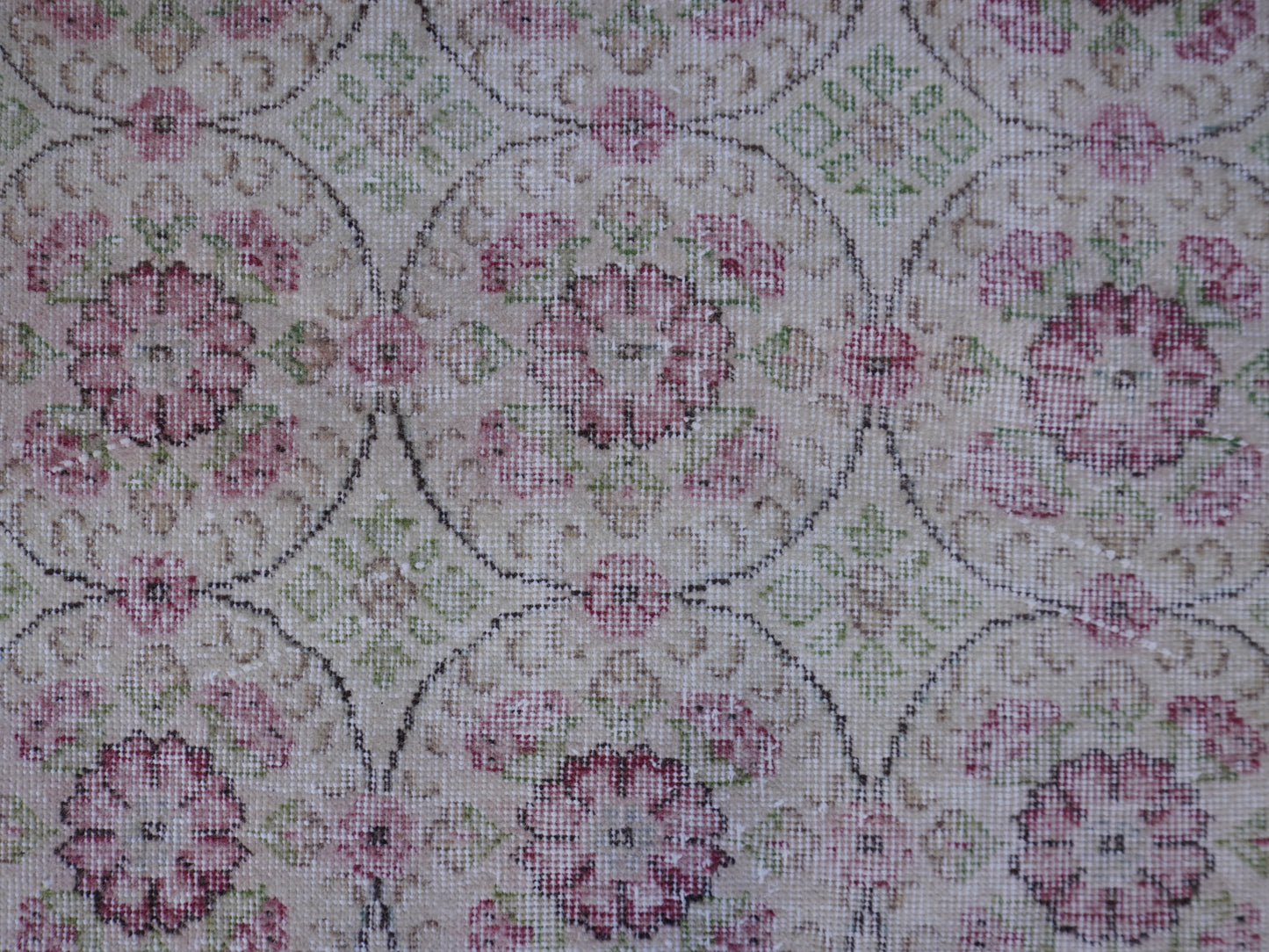 Turkish Wool Neutral Small Rug 4x7 ft - sku 994