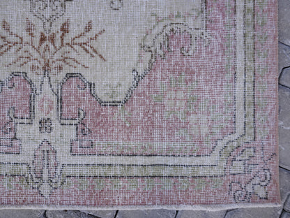 Neutral Small Rug 4x7 ft - sku 806