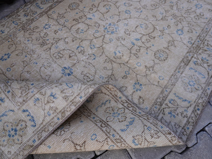Vintage Turkish Neutral Small Rug 4x7 ft - sku 1108