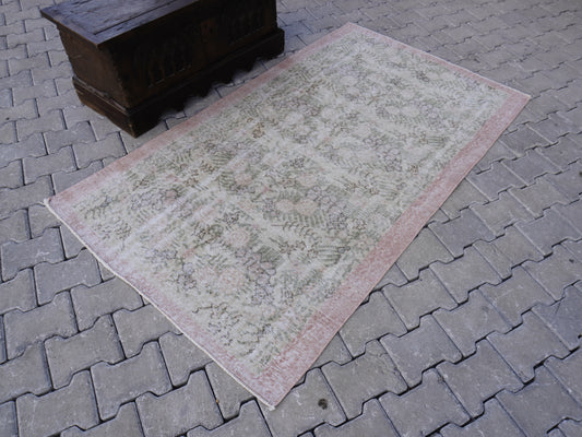 Turkish Wool Neutral Small Rug 4x7 ft - sku 987