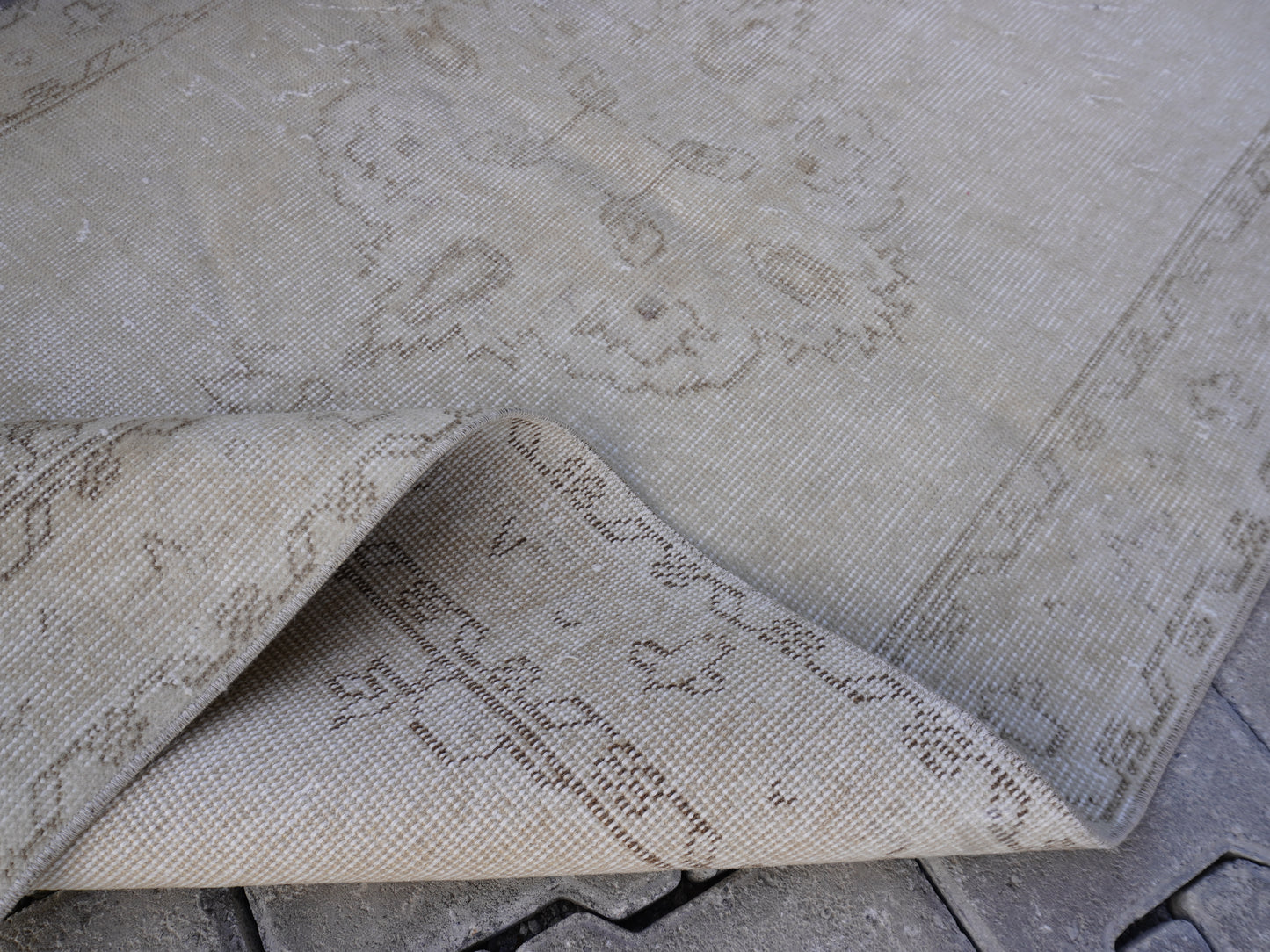 Wool Neutral Small Rug 3x6 ft - sku 1018