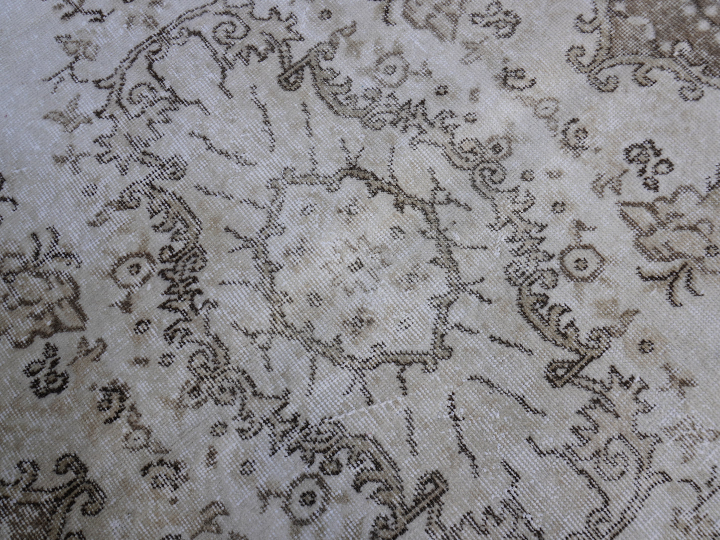 Wool Neutral Small Rug 4x7 ft - sku 1008