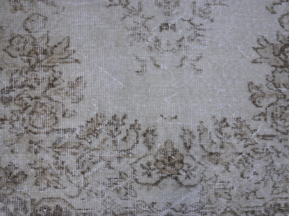 Vintage Neutral Small Rug 4x7 ft - sku 1001