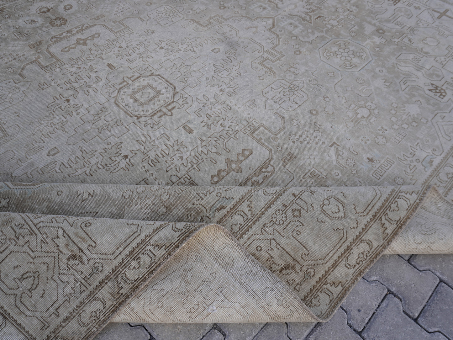 Vintage Neutral Large Rug 9x13 - sku2014