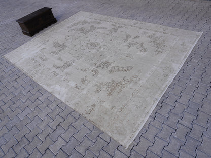 Neutral Large Vintage Rug 9x12 ft - sku2003