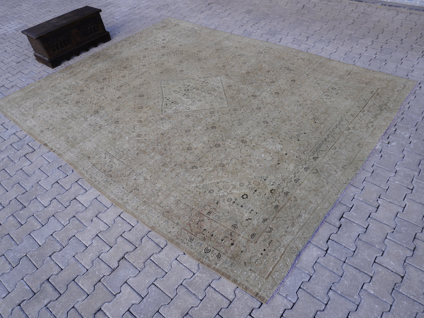 Neutral Oversize Large Rug 9x12 ft - sku2046