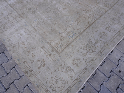 Neutral Wool Vintage Rug 9x12 ft - sku2028