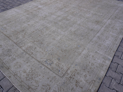 Neutral Wool Vintage Rug 9x12 ft - sku2028